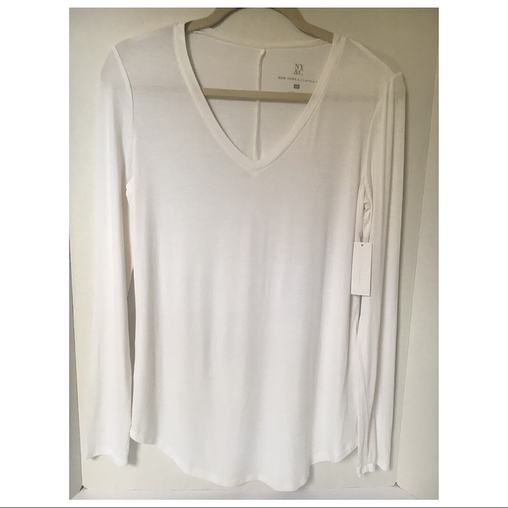 New York & Company White T-shirt